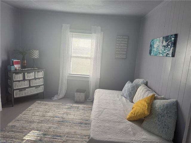 17063 Station LN, Cape Charles, VA 23310