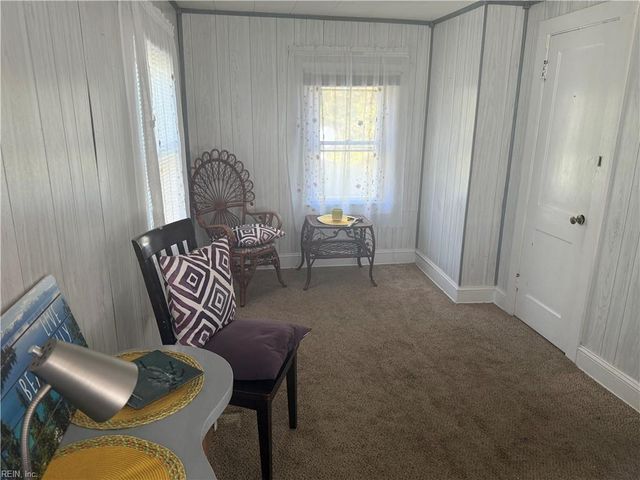 17063 Station LN, Cape Charles, VA 23310