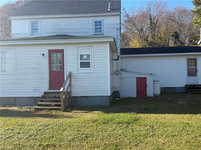 17063 Station LN, Cape Charles, VA 23310