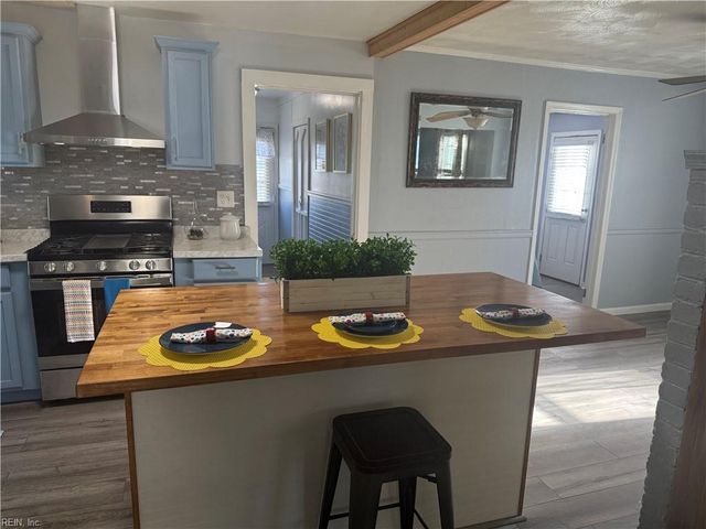 17063 Station LN, Cape Charles, VA 23310