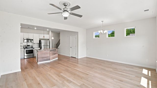 2610 Sherman Way, Columbia, TN 38401
