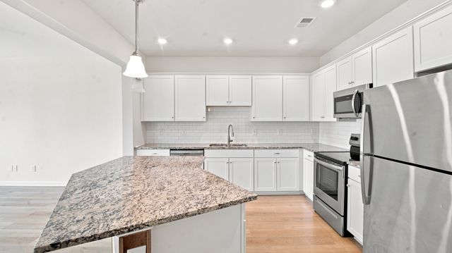 2610 Sherman Way, Columbia, TN 38401