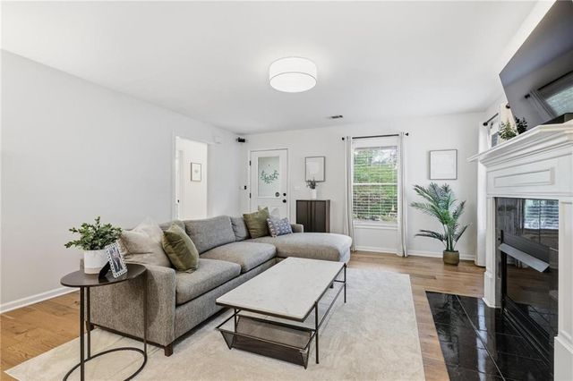 2636 Church Street NW, Atlanta, GA 30318