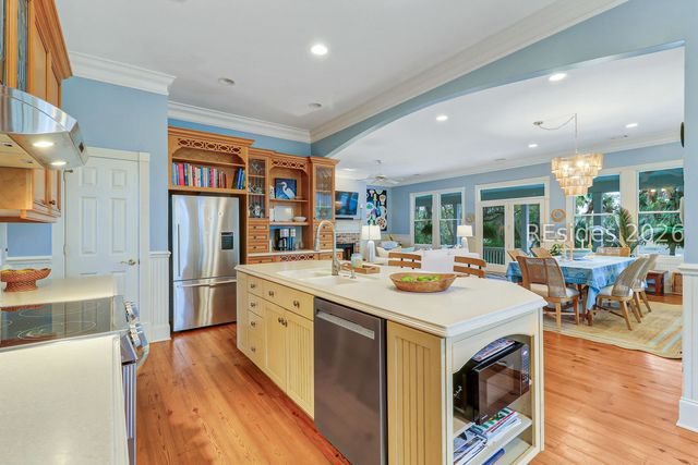 201 Jonesville Rd, Hilton Head Island, SC 29926