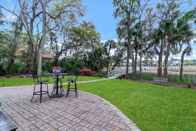 201 Jonesville Rd, Hilton Head Island, SC 29926