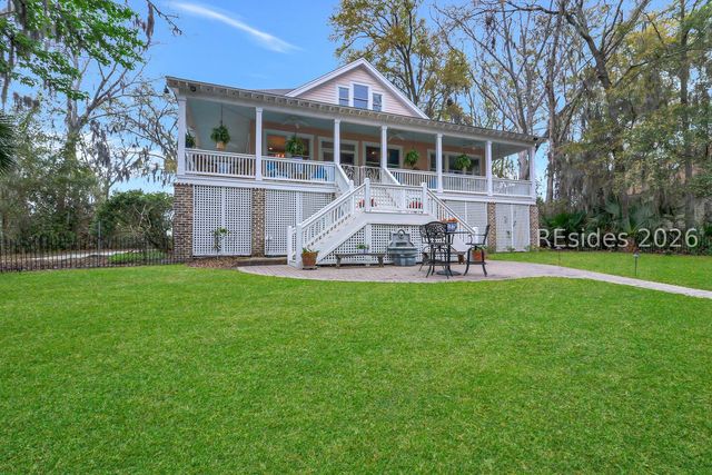 201 Jonesville Rd, Hilton Head Island, SC 29926