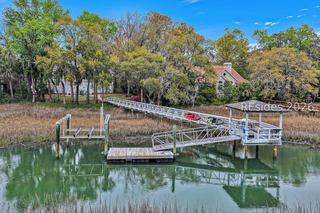 201 Jonesville Rd, Hilton Head Island, SC 29926