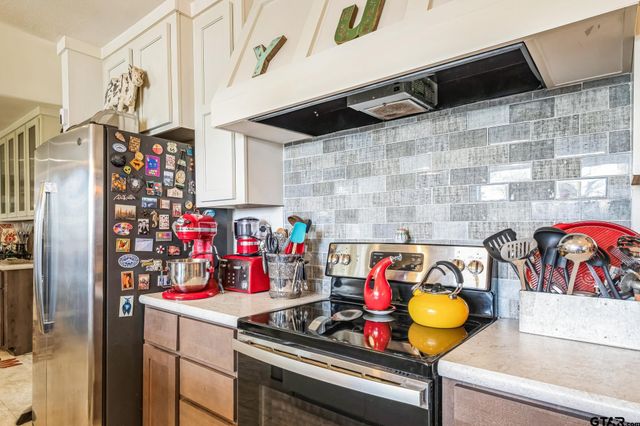 118 Piney Pt, Murchison, TX 75778