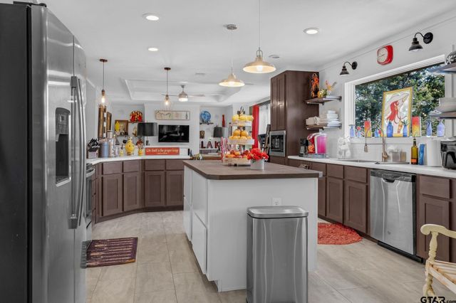 118 Piney Pt, Murchison, TX 75778