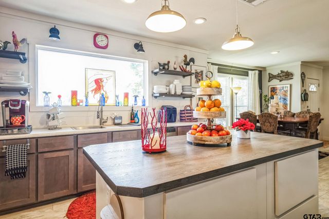 118 Piney Pt, Murchison, TX 75778