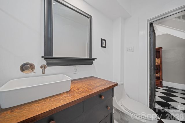 605 N Central Avenue, Belmont, NC 28012