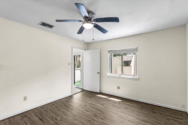 402 Tuam Street 7, Houston, TX 77006