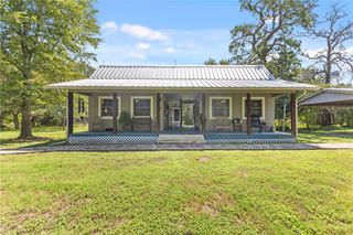 7037 Deep Well Road, Bryan, TX 77808