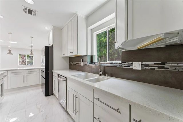 4719 Wortser, Sherman Oaks, CA 91423