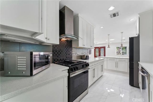 4719 Wortser, Sherman Oaks, CA 91423