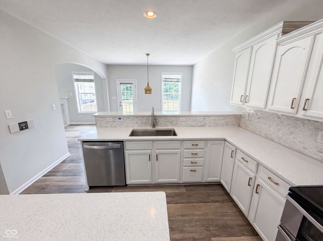 7212 Maple Bluff Place, Indianapolis, IN 46236