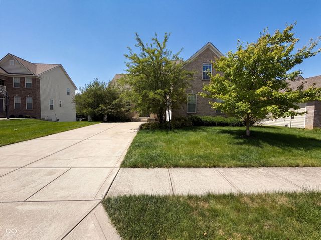 7212 Maple Bluff Place, Indianapolis, IN 46236