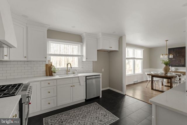 1760 FORGE MOUNTAIN DR, Phoenixville, PA 19460