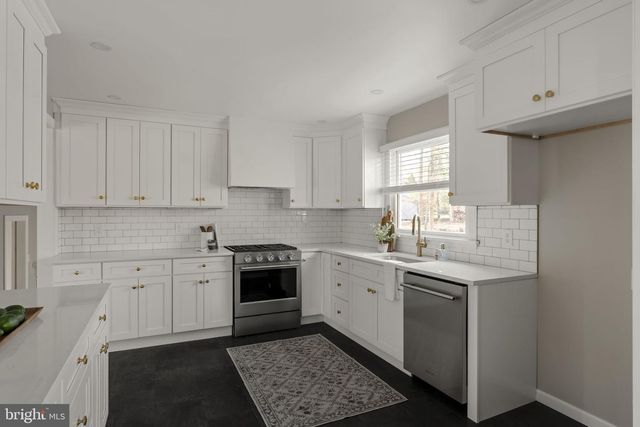 1760 FORGE MOUNTAIN DR, Phoenixville, PA 19460