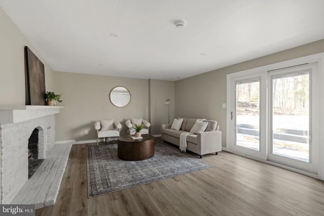 1760 FORGE MOUNTAIN DR, Phoenixville, PA 19460