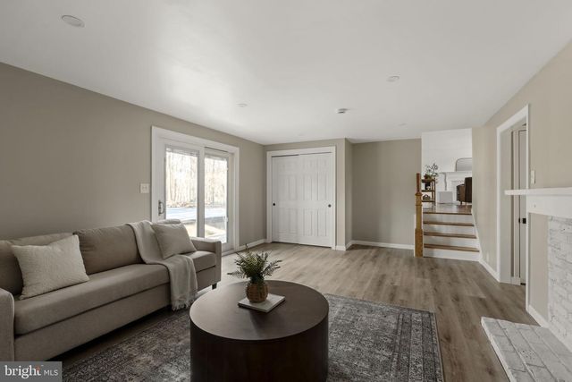 1760 FORGE MOUNTAIN DR, Phoenixville, PA 19460