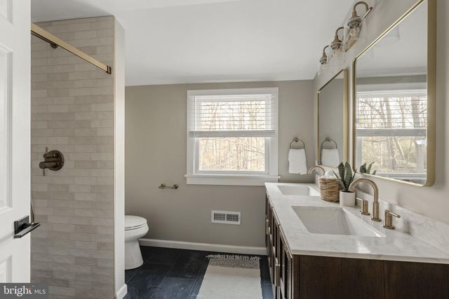 1760 FORGE MOUNTAIN DR, Phoenixville, PA 19460