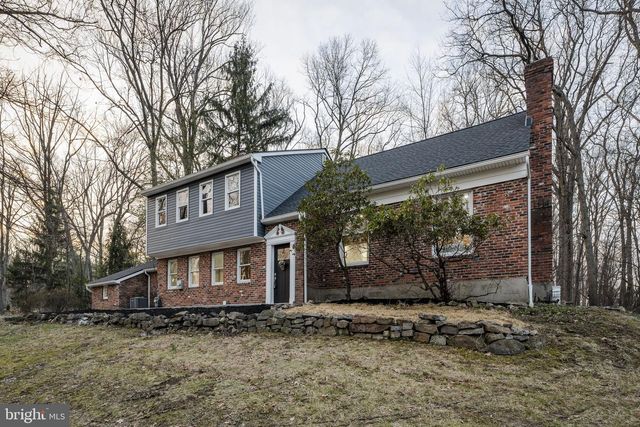 1760 FORGE MOUNTAIN DR, Phoenixville, PA 19460