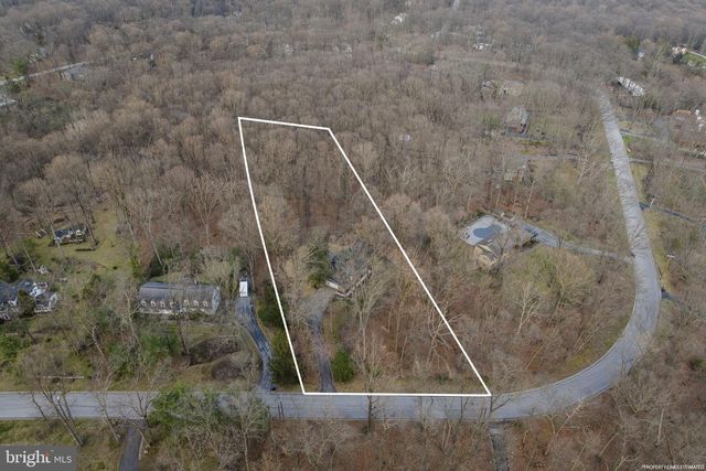 1760 FORGE MOUNTAIN DR, Phoenixville, PA 19460