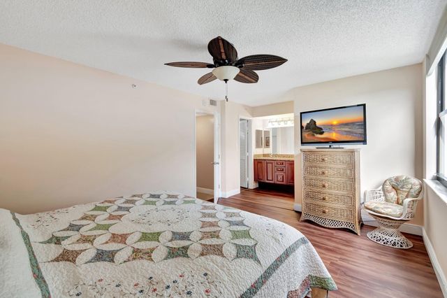 1915 Lavers Circle E-303, Delray Beach, FL 33444