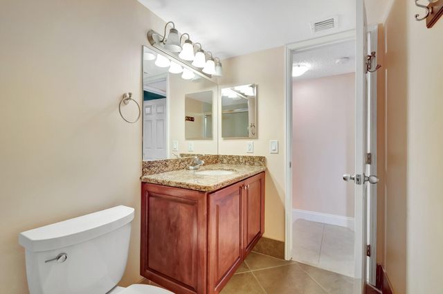 1915 Lavers Circle E-303, Delray Beach, FL 33444