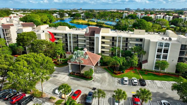 1915 Lavers Circle E-303, Delray Beach, FL 33444