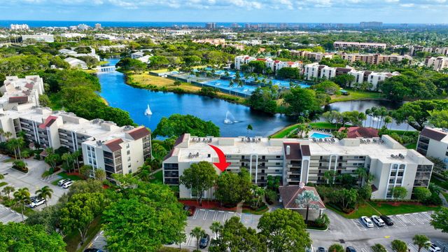 1915 Lavers Circle E-303, Delray Beach, FL 33444