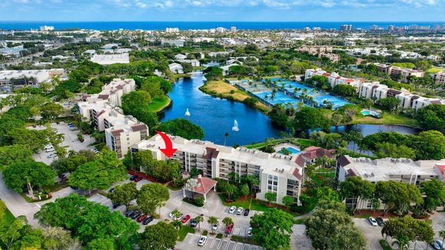 1915 Lavers Circle E-303, Delray Beach, FL 33444