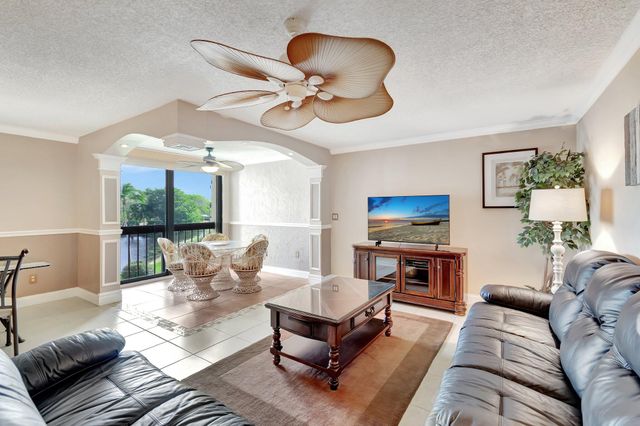 1915 Lavers Circle E-303, Delray Beach, FL 33444