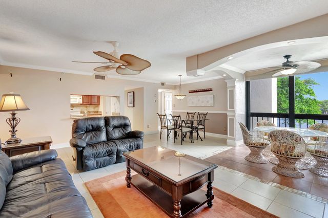 1915 Lavers Circle E-303, Delray Beach, FL 33444