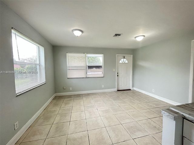 101 NW 13th Ave, Dania Beach, FL 33004