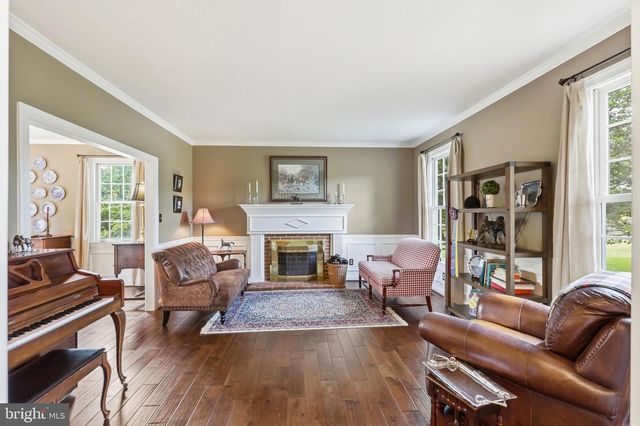 34294 BRIDGESTONE LN, Bluemont, VA 20135