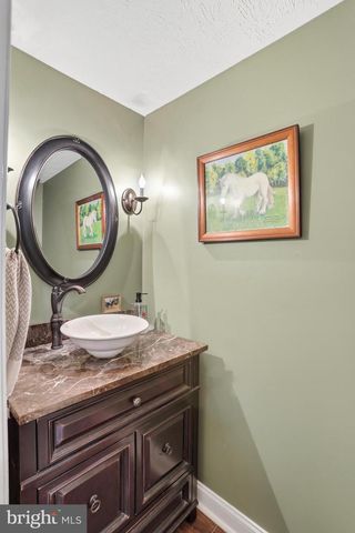 34294 BRIDGESTONE LN, Bluemont, VA 20135