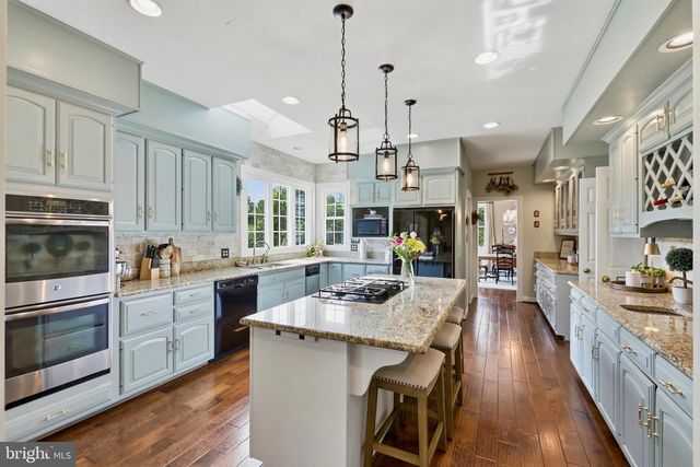 34294 BRIDGESTONE LN, Bluemont, VA 20135