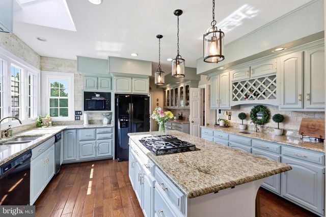 34294 BRIDGESTONE LN, Bluemont, VA 20135
