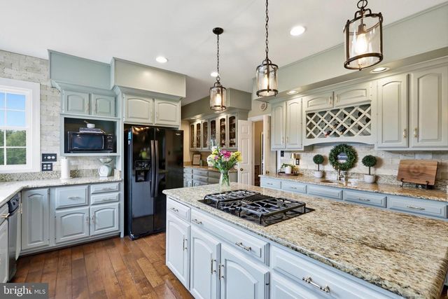 34294 BRIDGESTONE LN, Bluemont, VA 20135