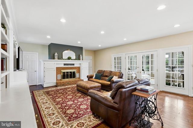 34294 BRIDGESTONE LN, Bluemont, VA 20135