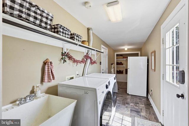 34294 BRIDGESTONE LN, Bluemont, VA 20135