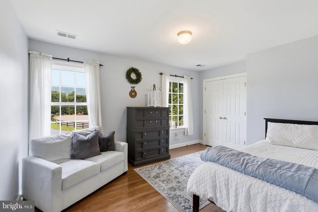 34294 BRIDGESTONE LN, Bluemont, VA 20135