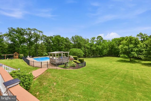 34294 BRIDGESTONE LN, Bluemont, VA 20135
