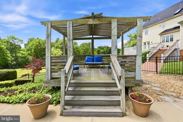 34294 BRIDGESTONE LN, Bluemont, VA 20135