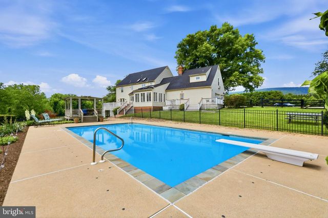 34294 BRIDGESTONE LN, Bluemont, VA 20135