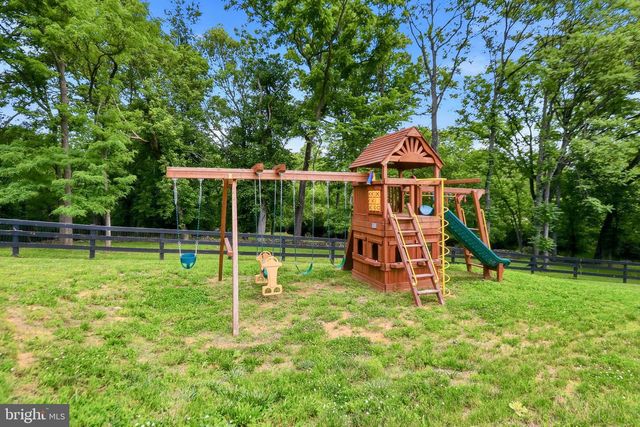34294 BRIDGESTONE LN, Bluemont, VA 20135