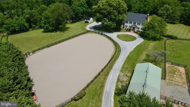 34294 BRIDGESTONE LN, Bluemont, VA 20135
