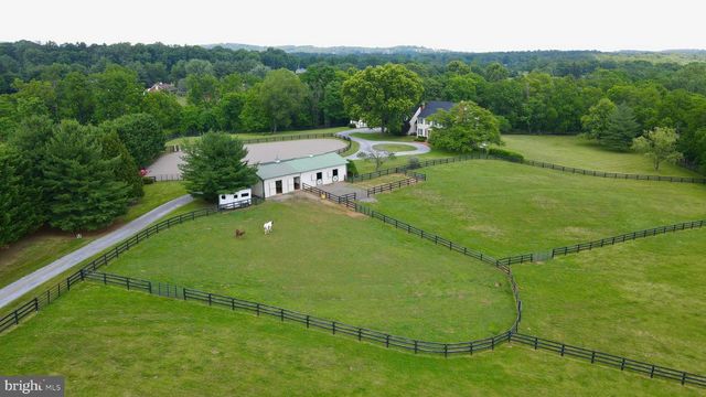 34294 BRIDGESTONE LN, Bluemont, VA 20135